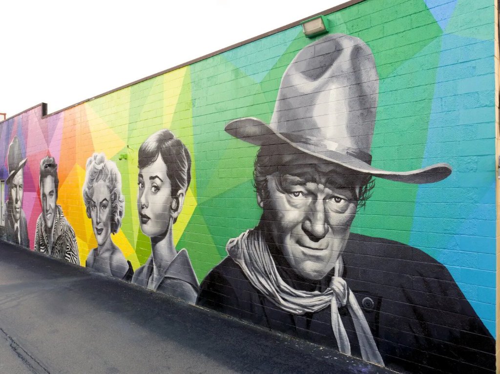 Eric Bussart mural at Gateway Shopping Center
