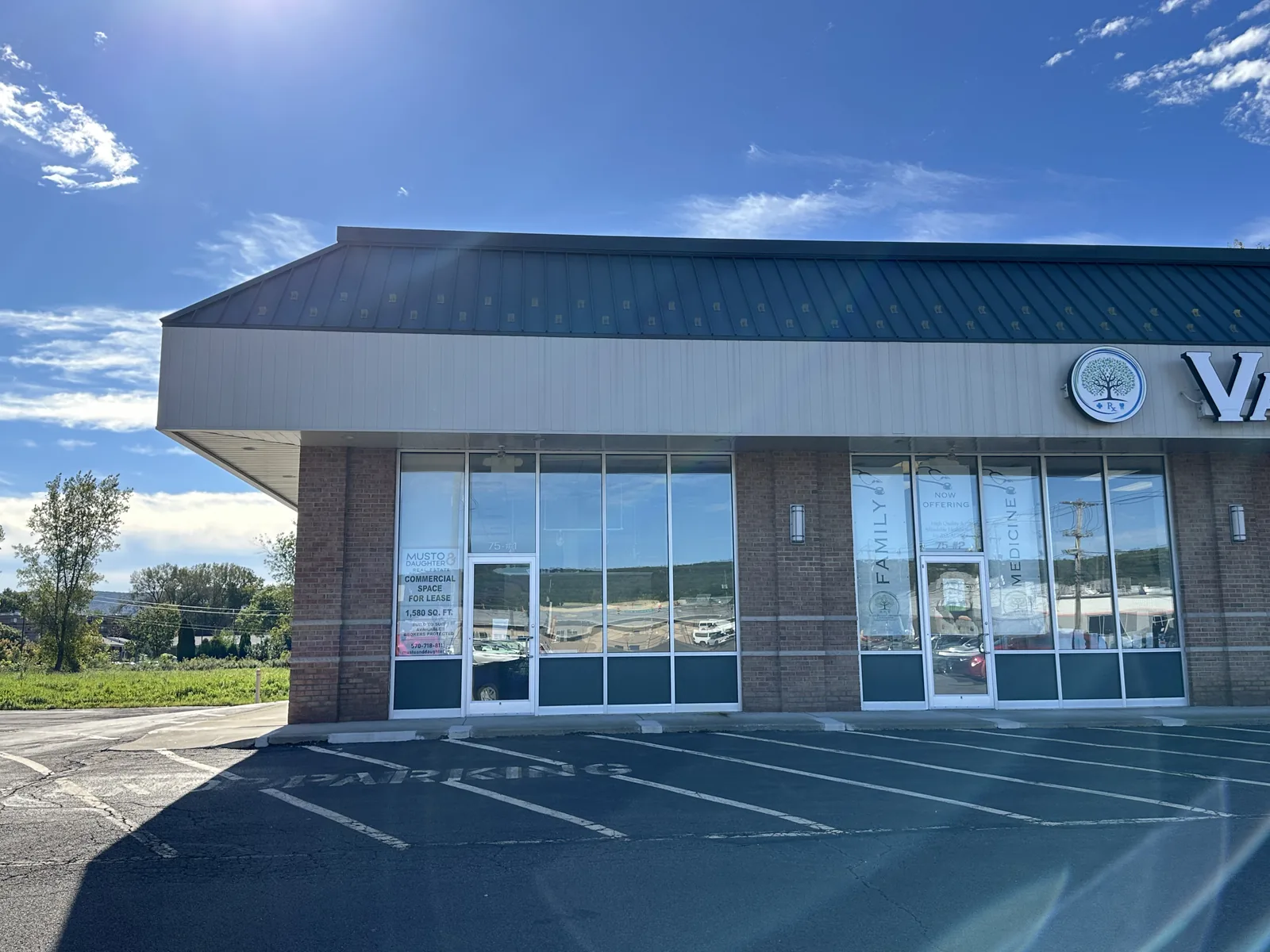 75 S. Wyoming Avenue Suite 1 storefront with leasing sign